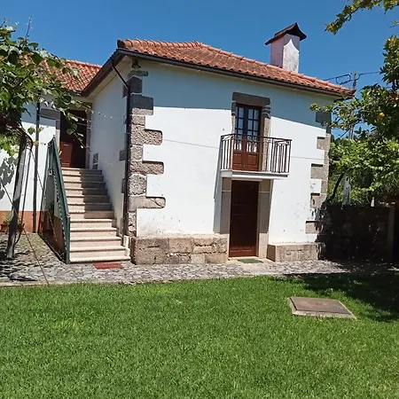 Casa Guimaraes Holiday home